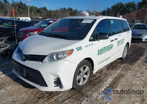 2018 Toyota Sienna L 7 Passenger из США, поврежденный, VIN 5TDZZ3DC8JS955596